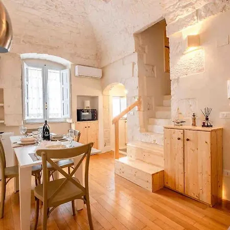 Magical Housea Due Passi Dal Centro Апартаменты Остуни