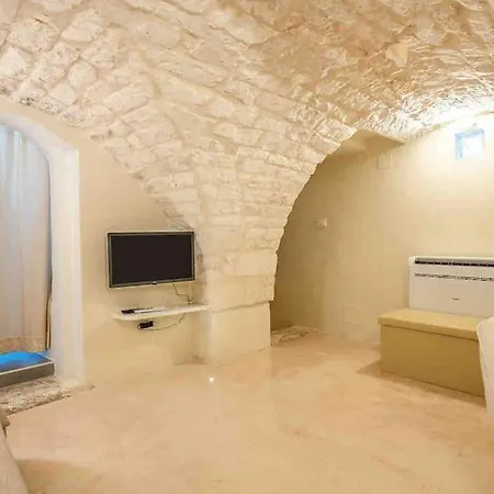 Magical Housea Due Passi Dal Centro Апартаменты Остуни